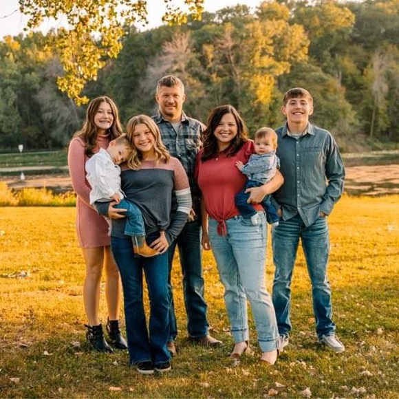 Meet your Posher, Keyla - Picture 1 of 2